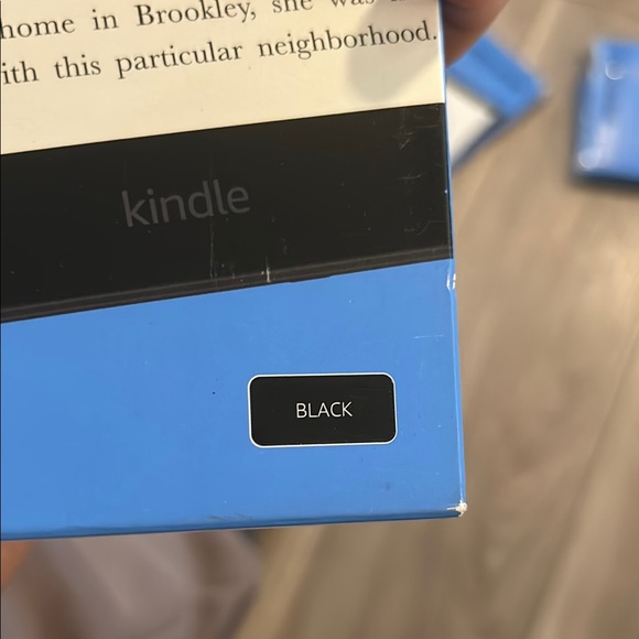 Amazon Kindle Paperwhite 16GB - Black - Picture 3 of 3